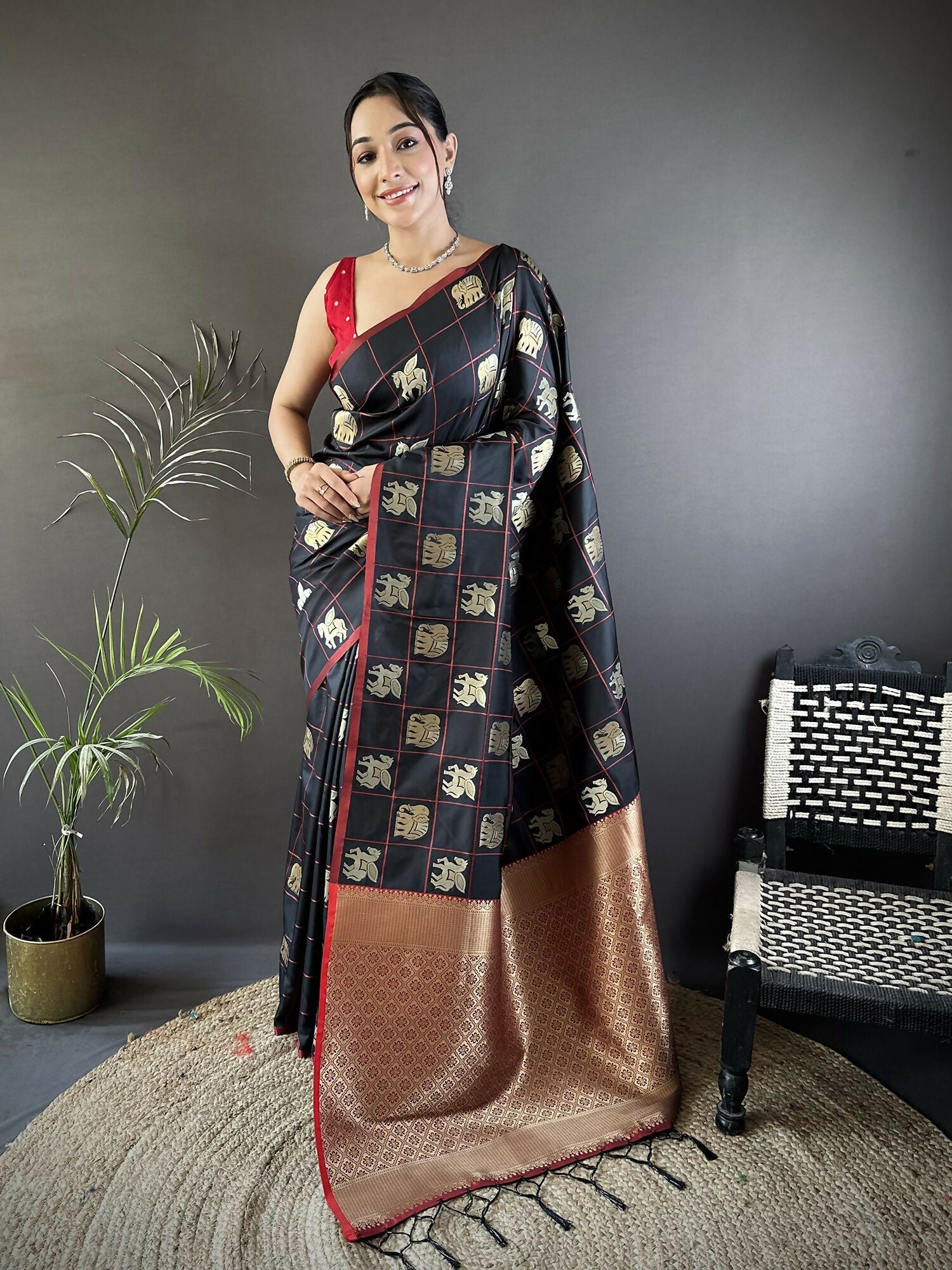 Joban Fashion Black Elephant Motif Soft Silk Banarasi silk Saree | Grocsy