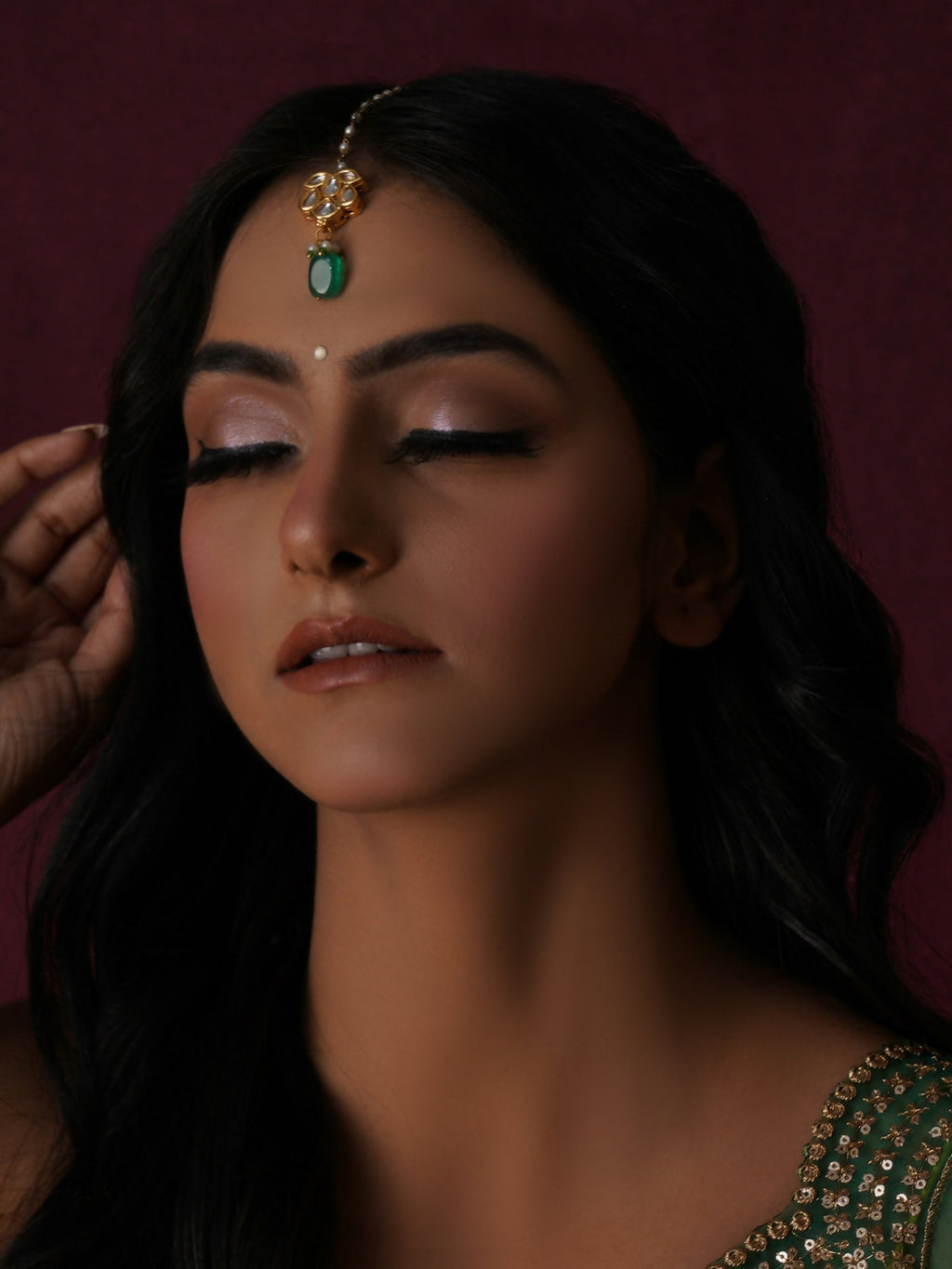 Kundan Maang Tikka (Gold) - Ruby Raang | Grocsy