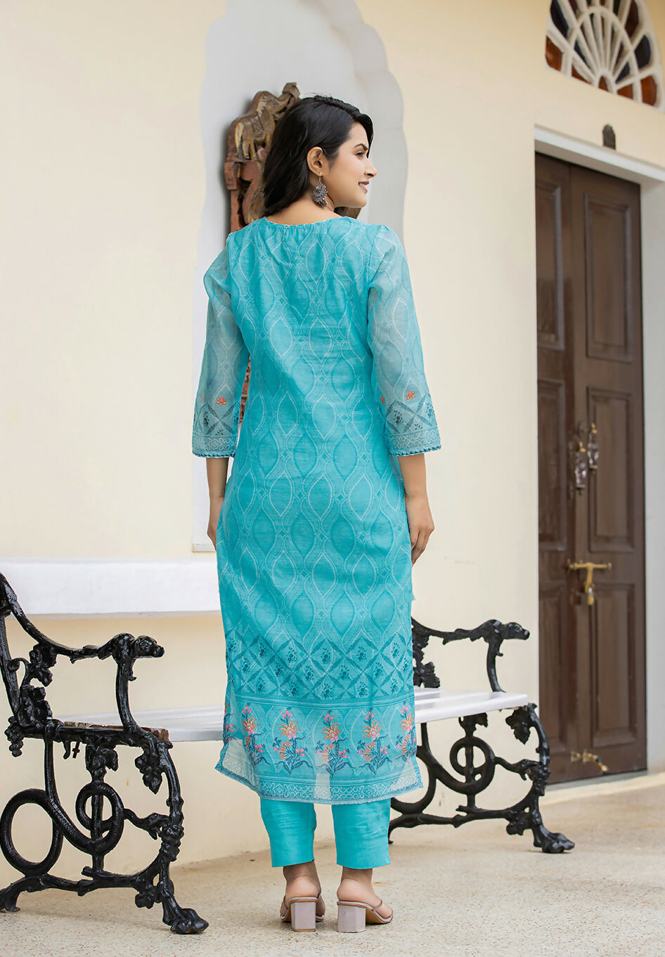 Kaajh Women's Sky Blue Printed Chanderi Kurta Pant Set With Dupatta | Grocsy
