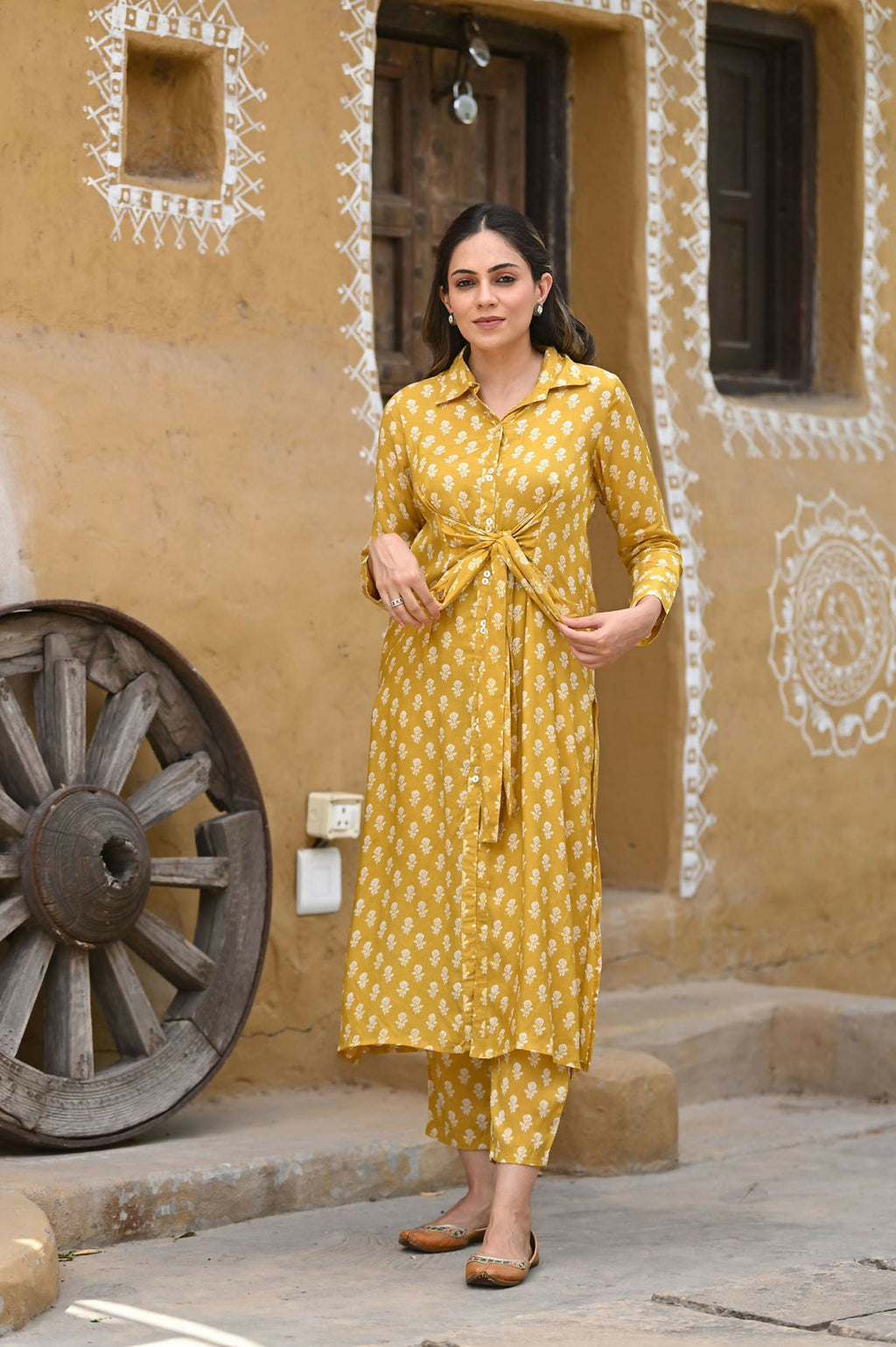 Jyoti Fashion Women's Mustard Pure Muslin Heavy Digital Printed Kurta Pant Set | Grocsy