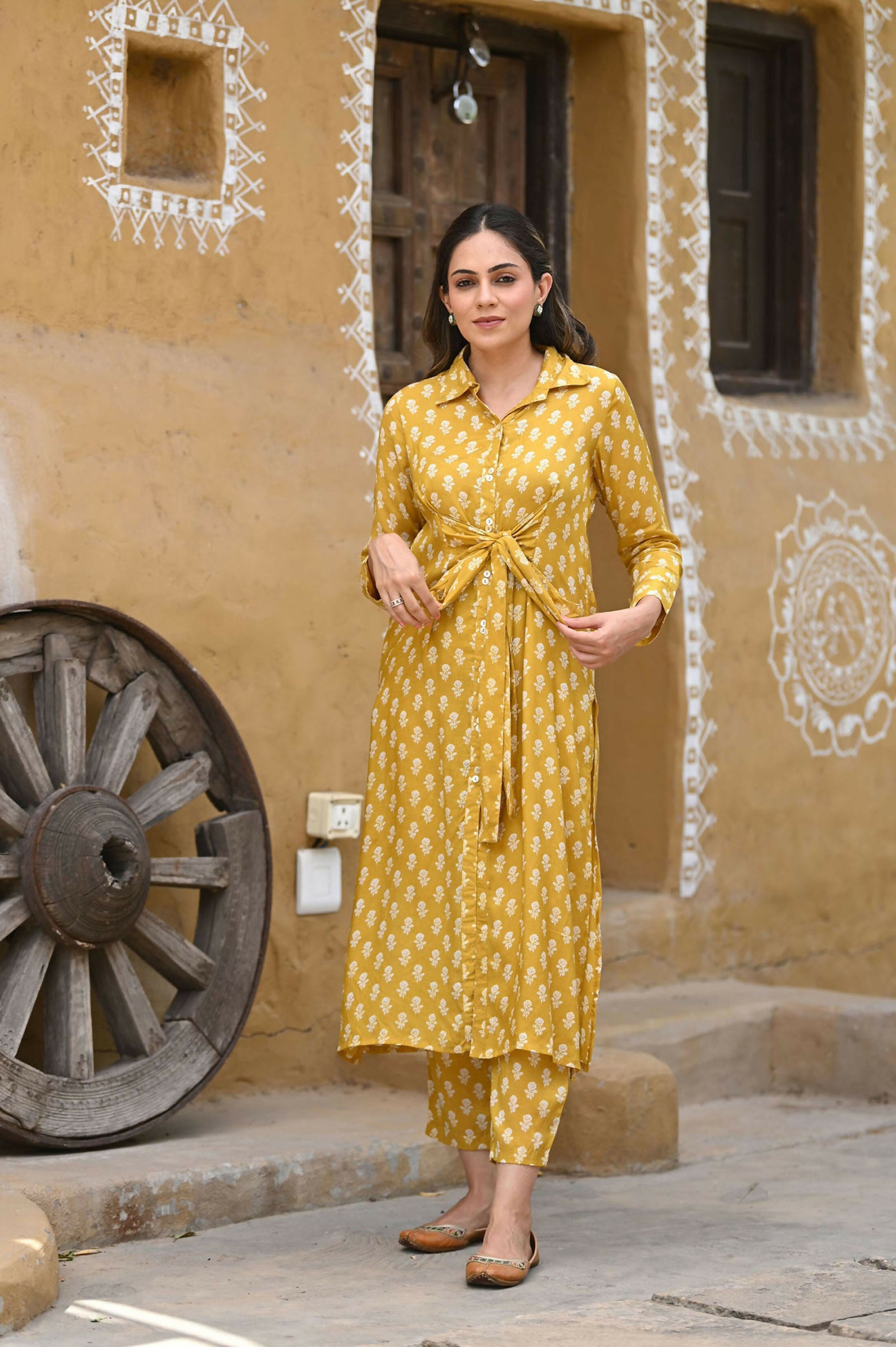 Jyoti Fashion Women's Mustard Pure Muslin Heavy Digital Printed Kurta Pant Set | Grocsy
