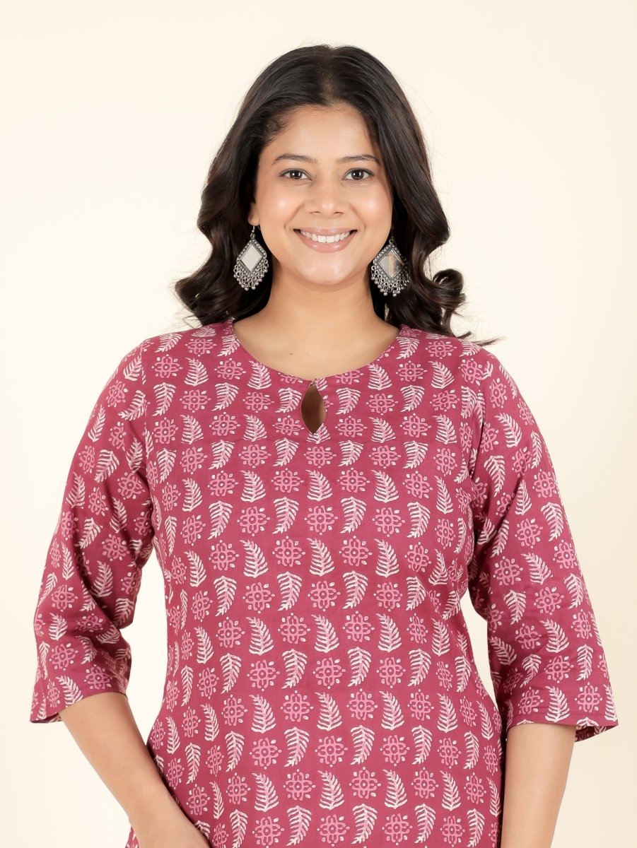 Aramya Straight Soft Cotton Abstract Print Women's Kurta - Red | Grocsy