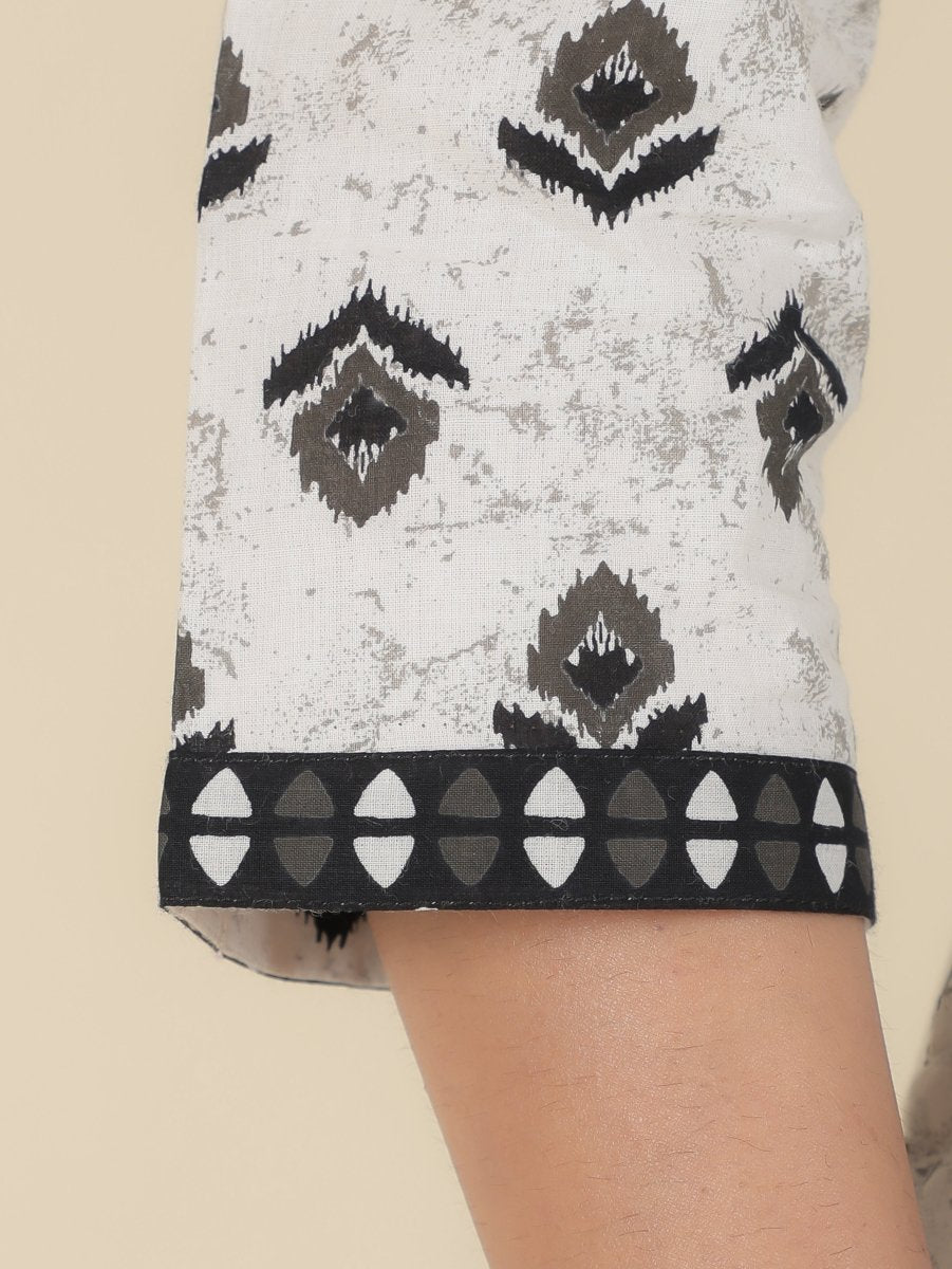 Aramya Straight Soft Cotton Ikat Print Women's Kurta - White | Grocsy