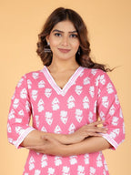 Aramya Straight Soft Cotton Floral Print Women's Kurta - Pink | Grocsy