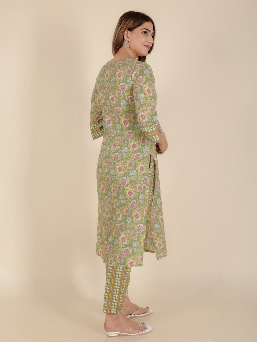 Aramya Straight Soft Cotton Floral Print Women's Kurta Set - Green | Grocsy