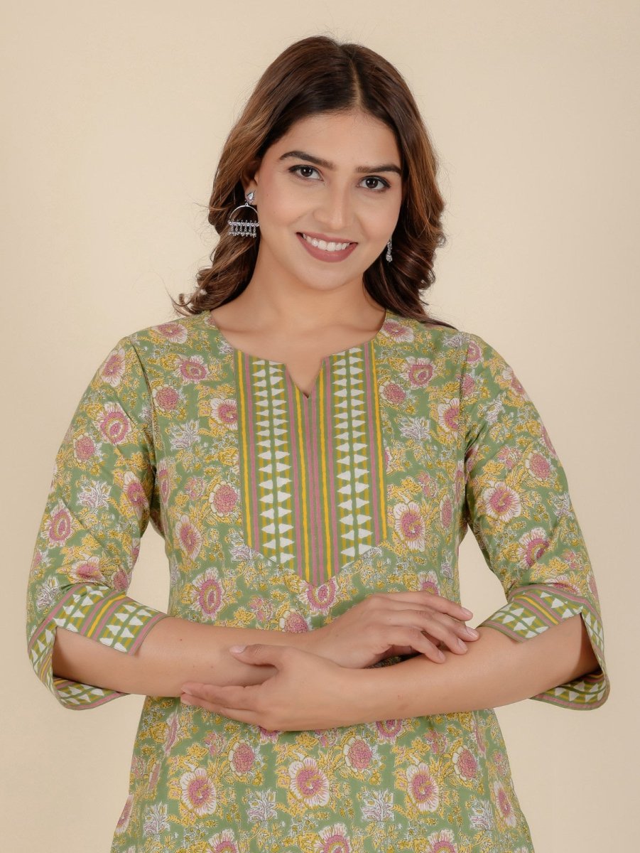 Aramya Straight Soft Cotton Floral Print Women's Kurta Set - Green | Grocsy