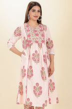 Aramya Panelled Soft Cotton Butti Print Women's Kurta - Pink | Grocsy