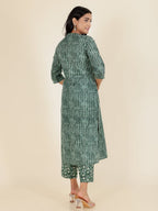 Aramya Straight Soft Cotton Striped Print Women's Kurta - Green | Grocsy