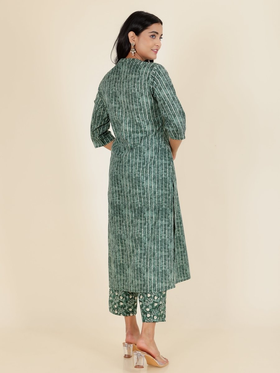 Aramya Straight Soft Cotton Striped Print Women's Kurta - Green | Grocsy
