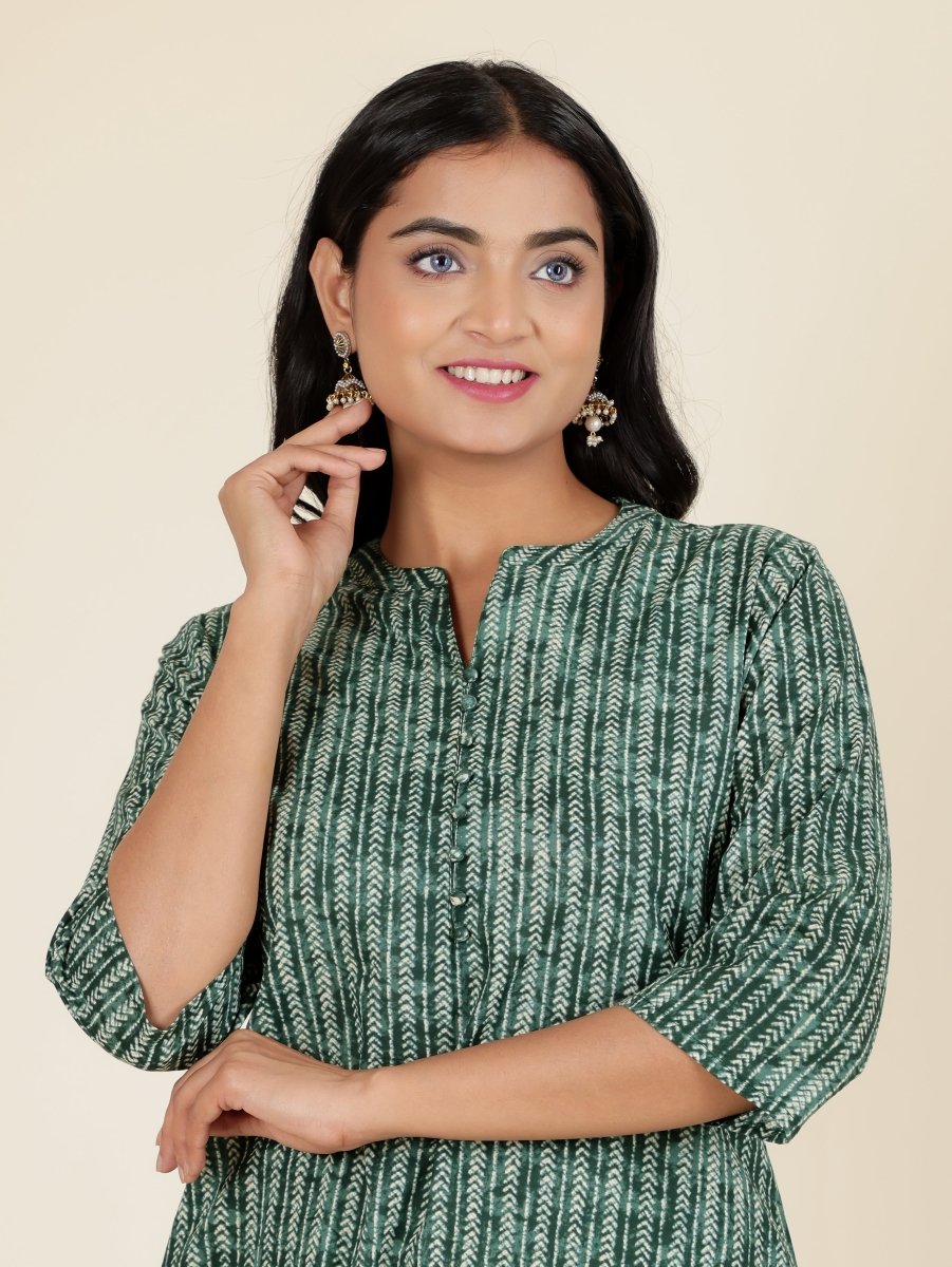 Aramya Straight Soft Cotton Striped Print Women's Kurta - Green | Grocsy