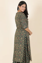 Aramya Straight Soft Cotton Floral Print Women's Kurta - Green | Grocsy