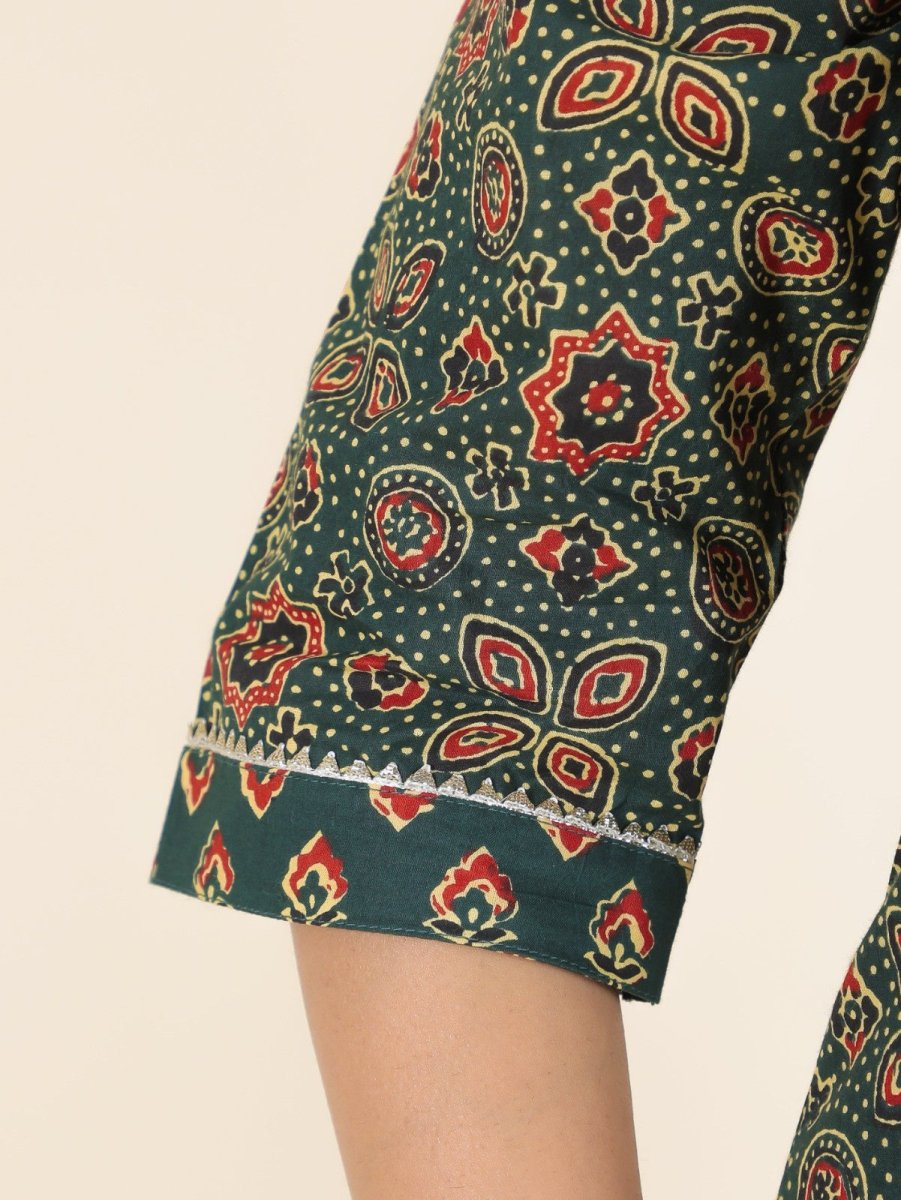 Aramya Straight Soft Cotton Floral Print Women's Kurta - Green | Grocsy