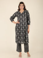 Aramya Straight Soft Cotton Ikat Print Women's Kurta - Black | Grocsy