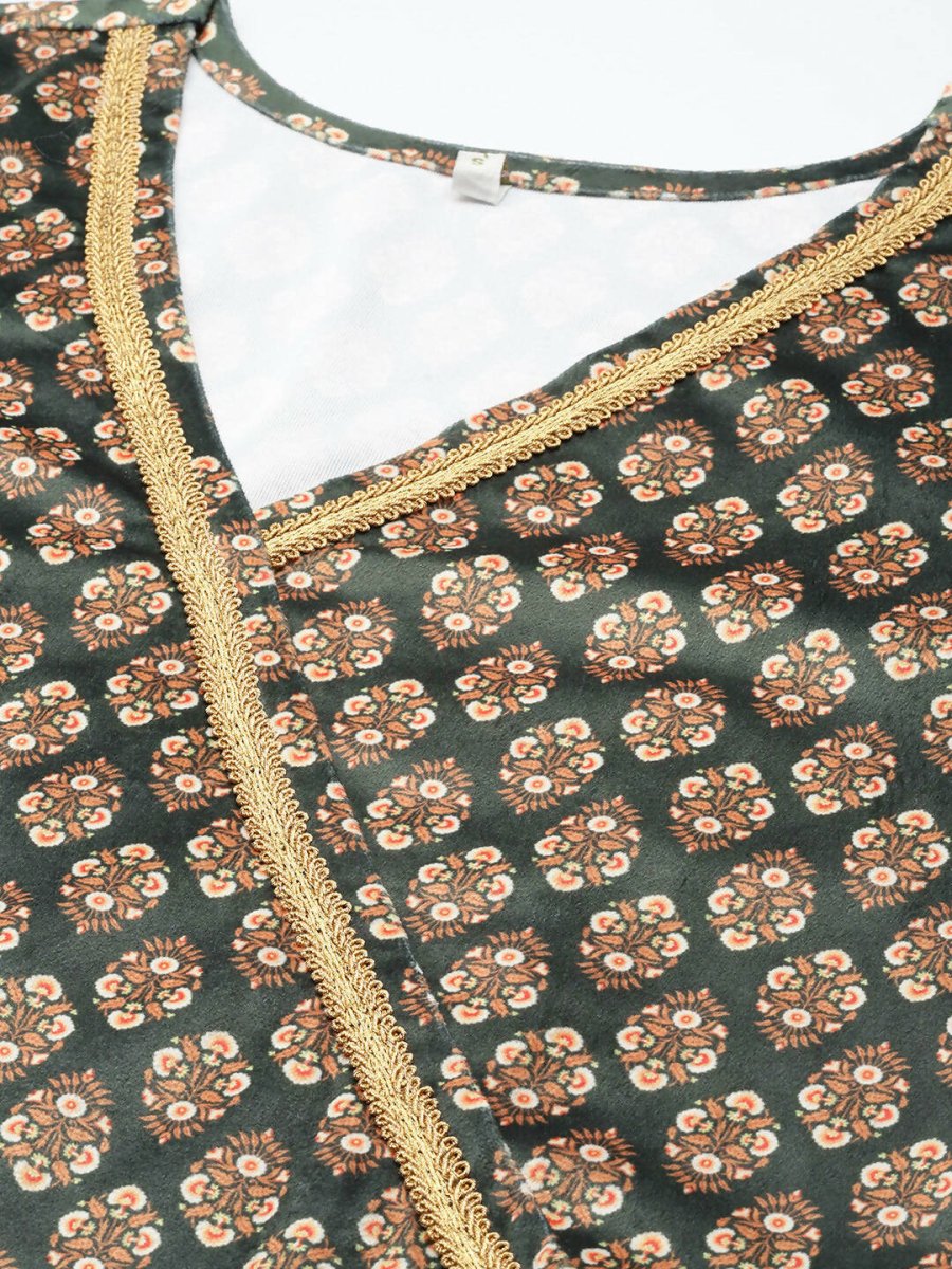 Ahalyaa Women Green & Cream-Coloured Floral Printed Velvet Kurta | Grocsy