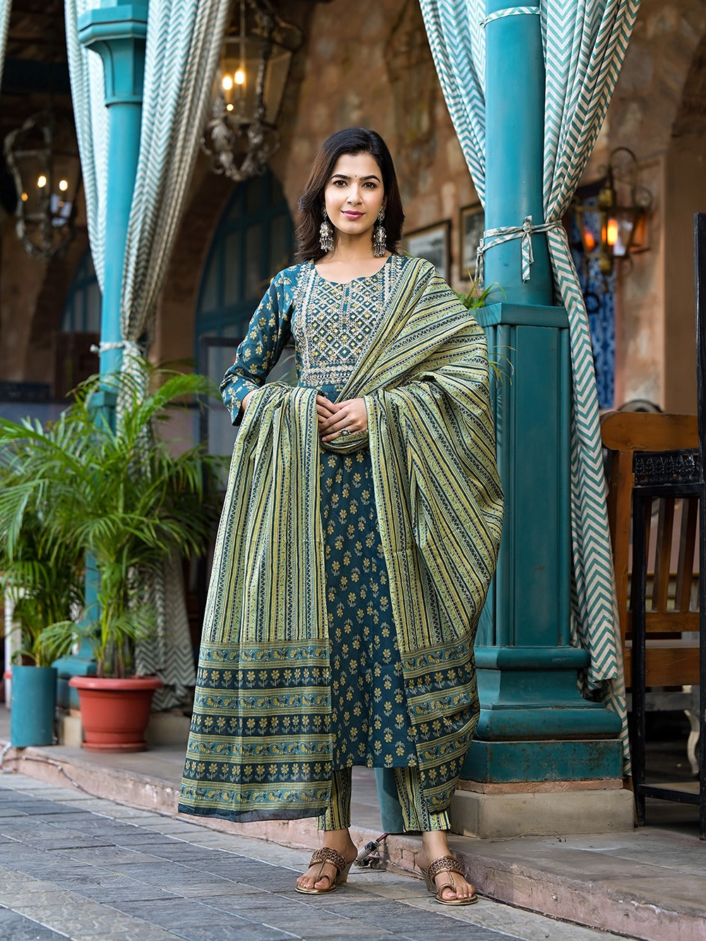 Yufta Teal Green Floral Sequins_Work Kurta Trouser With Dupatta Set | Grocsy