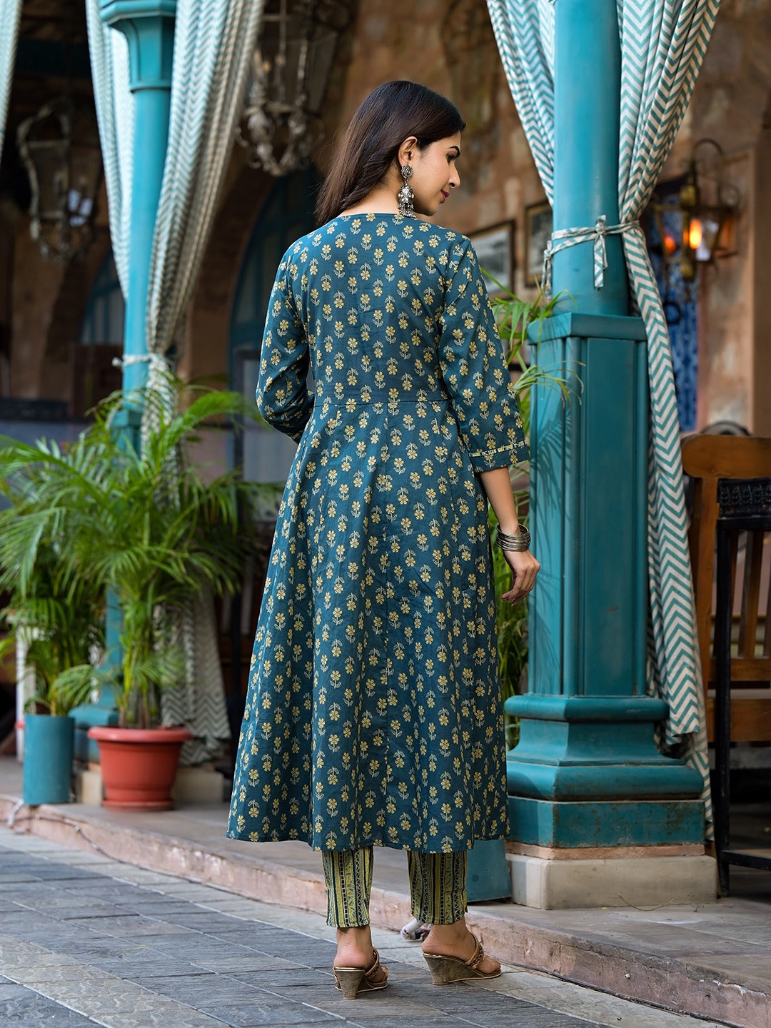 Yufta Teal Green Floral Sequins_Work Kurta Trouser With Dupatta Set | Grocsy