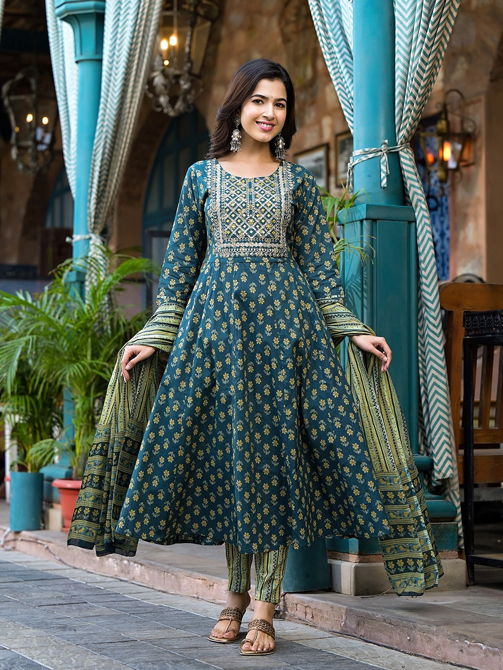 Yufta Teal Green Floral Sequins_Work Kurta Trouser With Dupatta Set | Grocsy