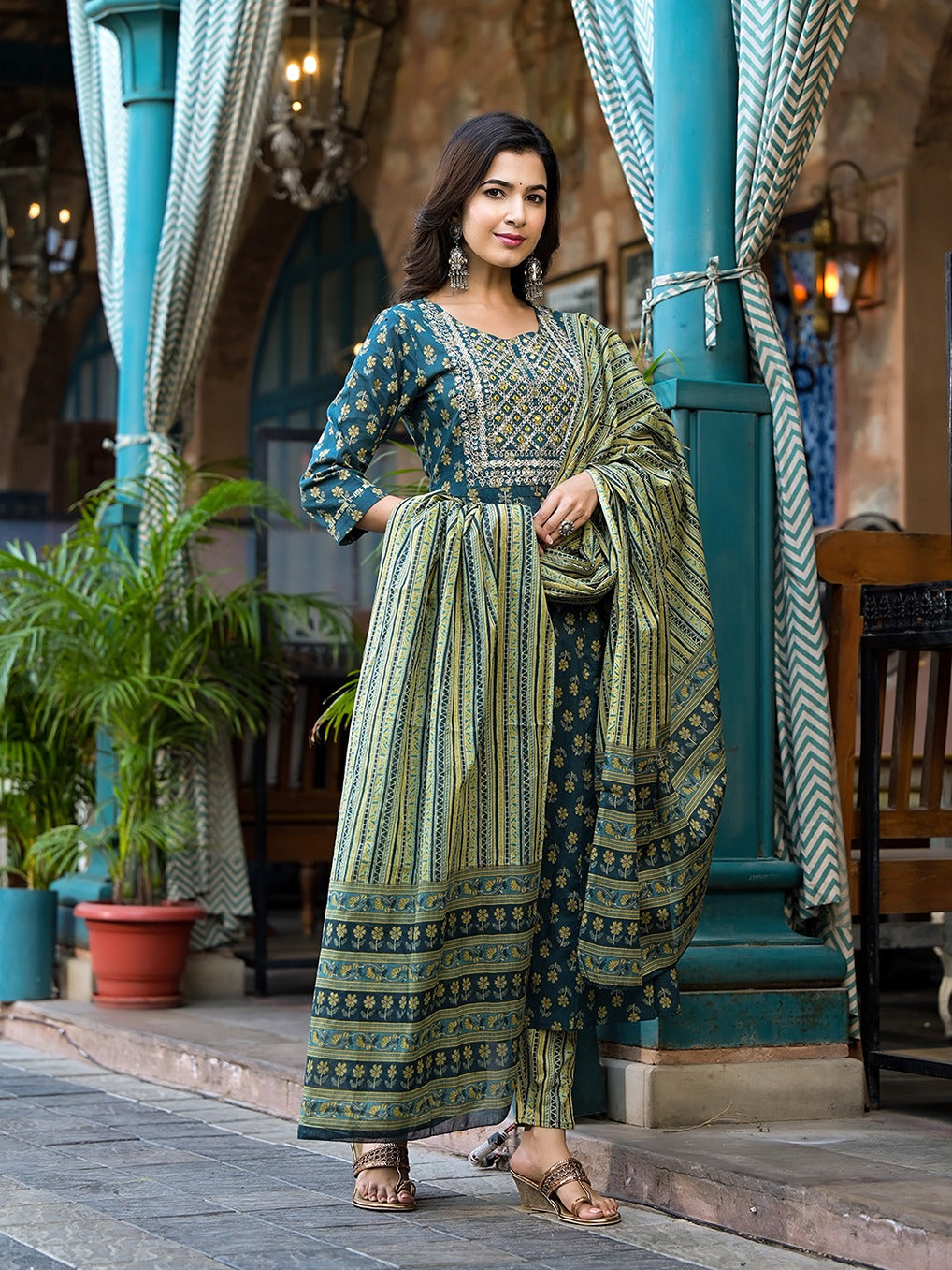 Yufta Teal Green Floral Sequins_Work Kurta Trouser With Dupatta Set | Grocsy