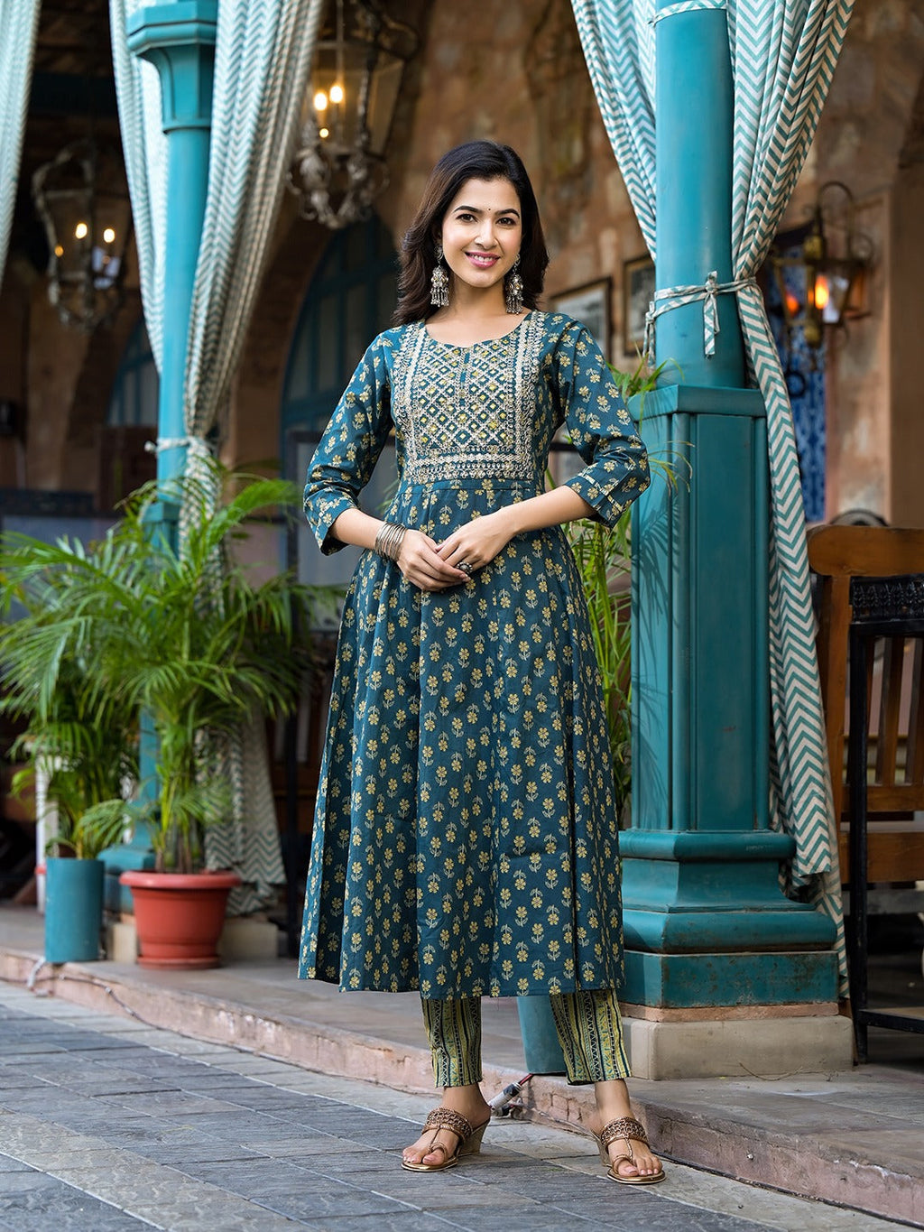 Yufta Teal Green Floral Sequins_Work Kurta Trouser With Dupatta Set | Grocsy