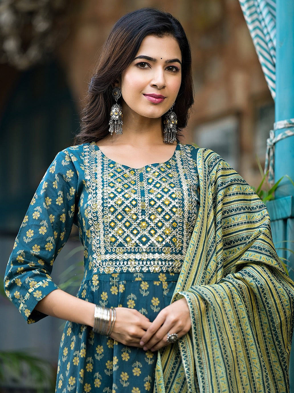 Yufta Teal Green Floral Sequins_Work Kurta Trouser With Dupatta Set | Grocsy