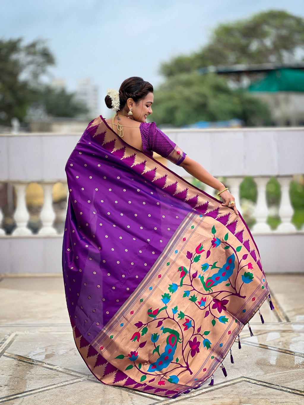 Vedant Vastram Soft Litchi Silk Banarasi Silk Jacquard Saree - Purple | Grocsy