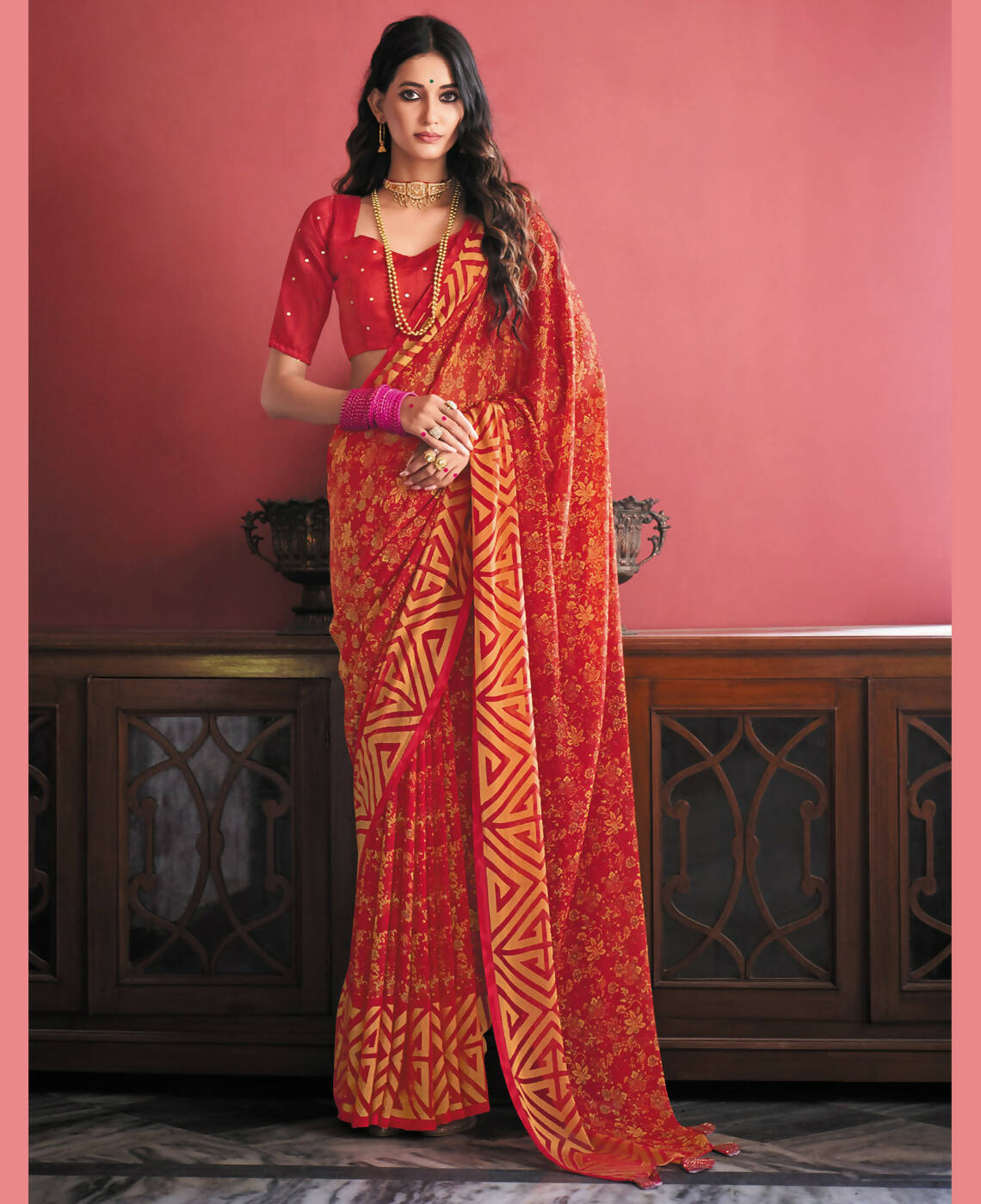 Red Georgette Brasso Floral Printed Saree With Unstitched Blouse Piece - Zyanya | Grocsy