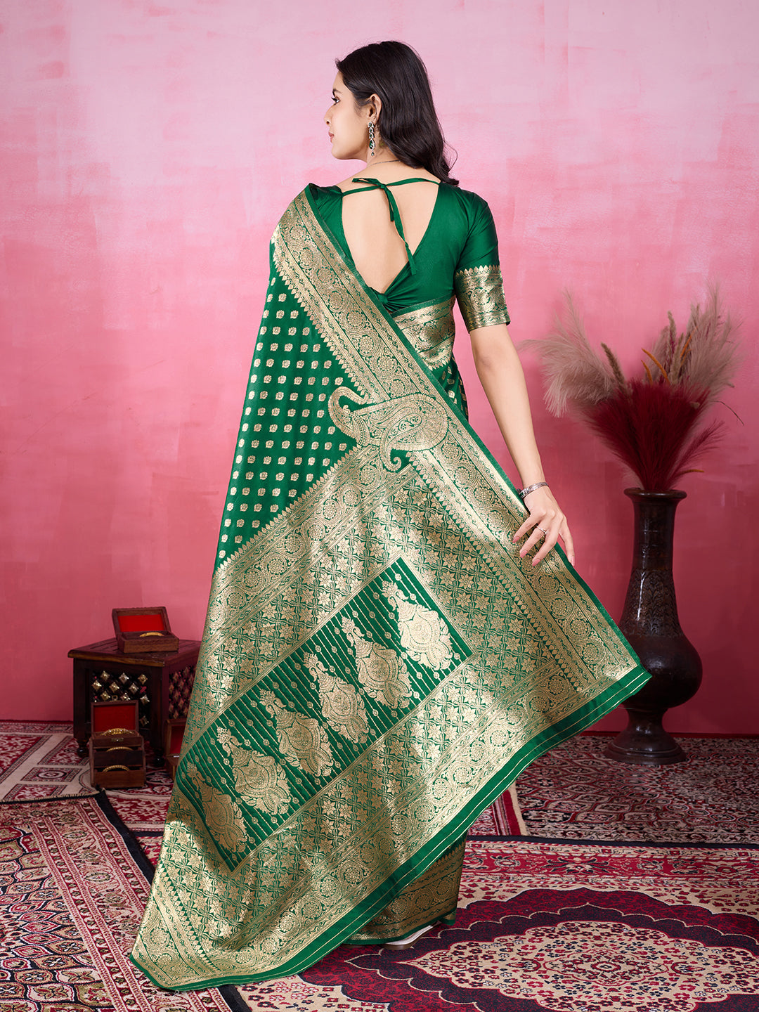 Vedant Vastram Banarasi Silk Fashion Saree - Green | Grocsy