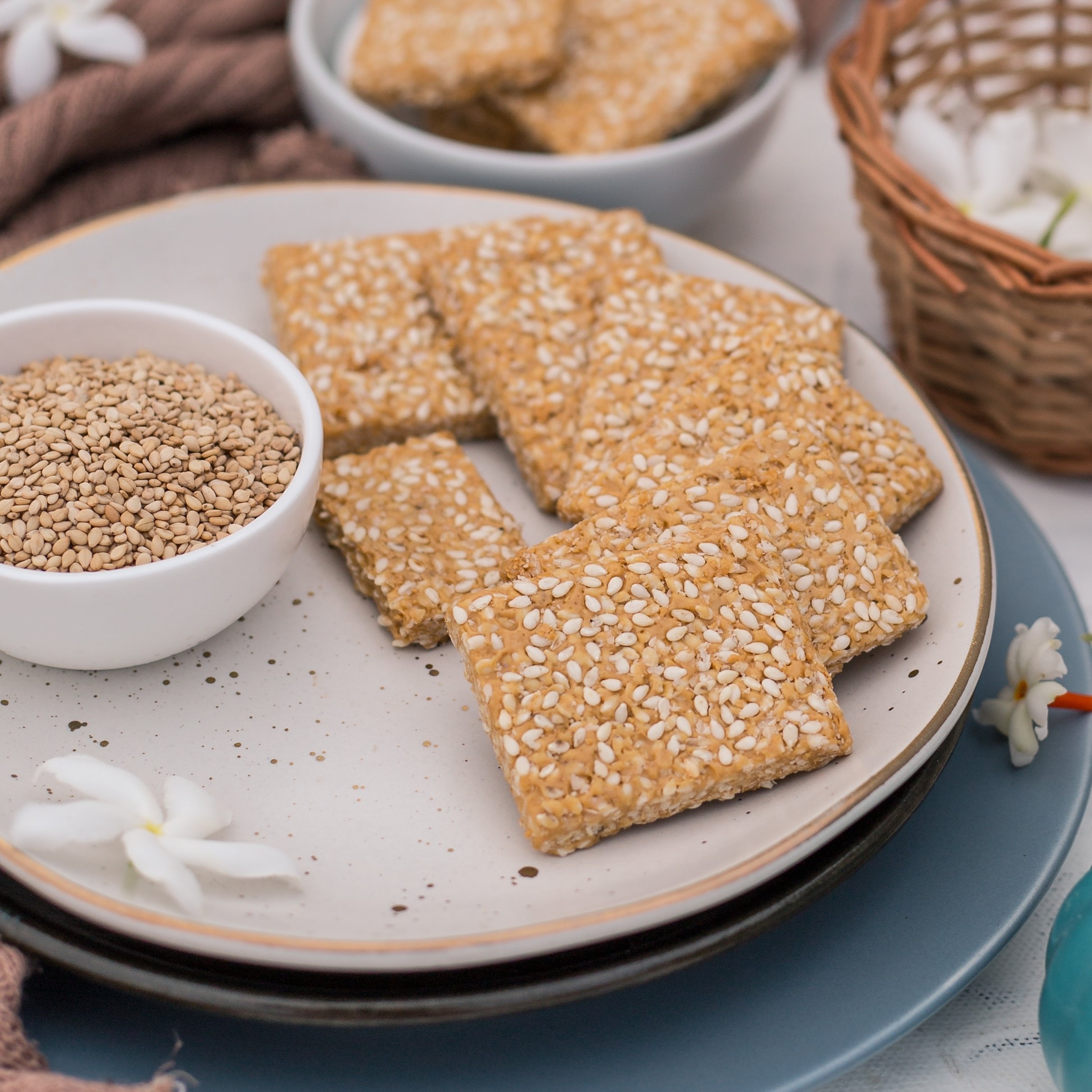 Almond House Till Chikki | Grocsy