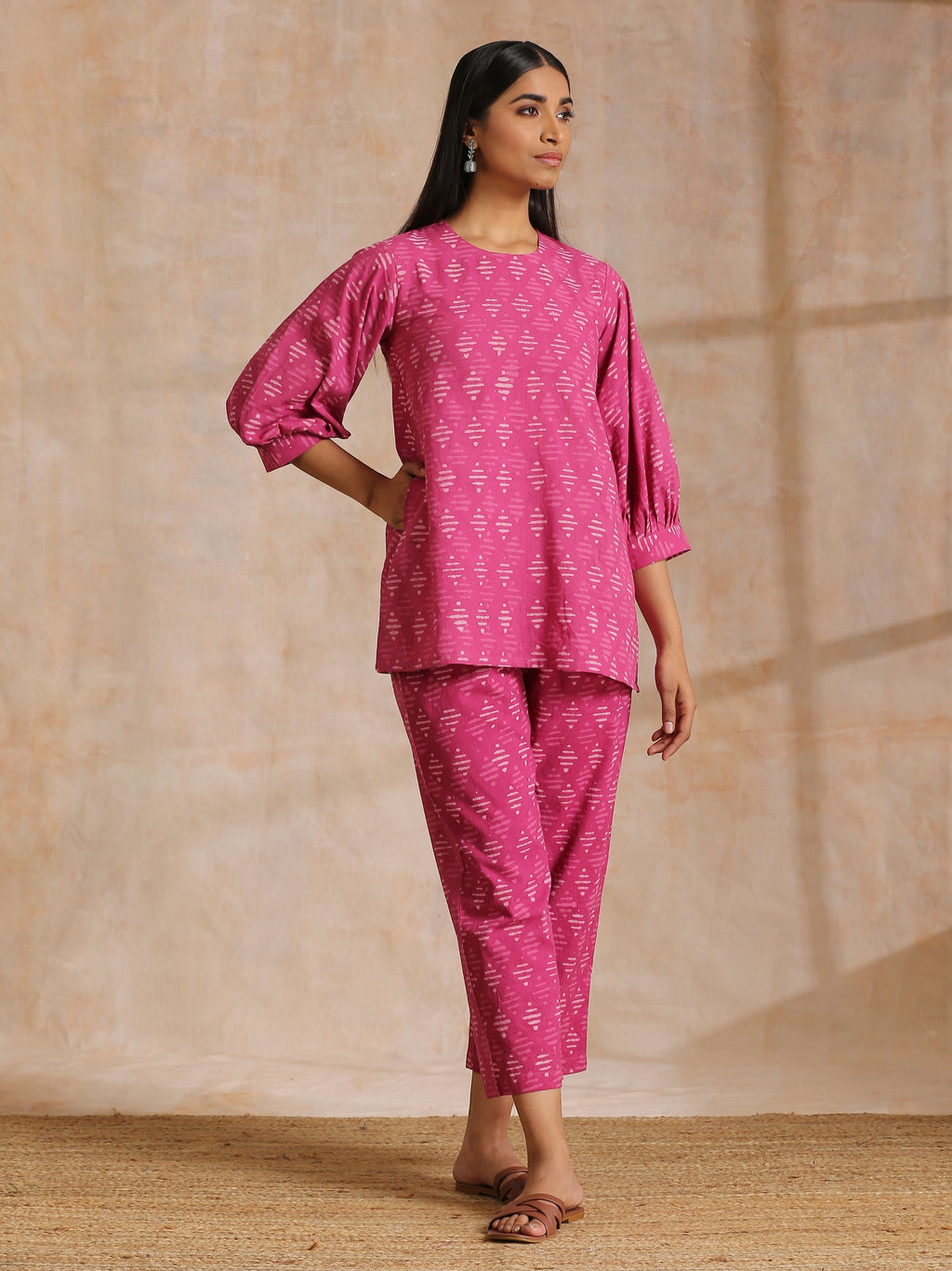 trueBrowns Pink Dabu Print Cotton Baggy Sleeve Co-Ord Set | Grocsy
