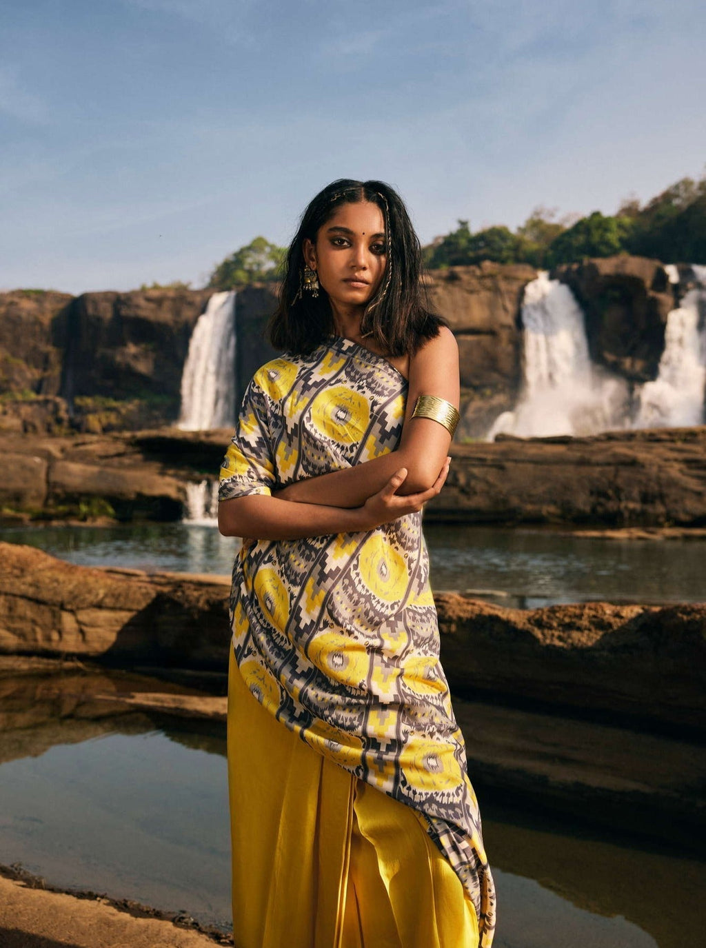 trueBrowns Yellow Muslin Ikat Ready to Wear Saree | Grocsy