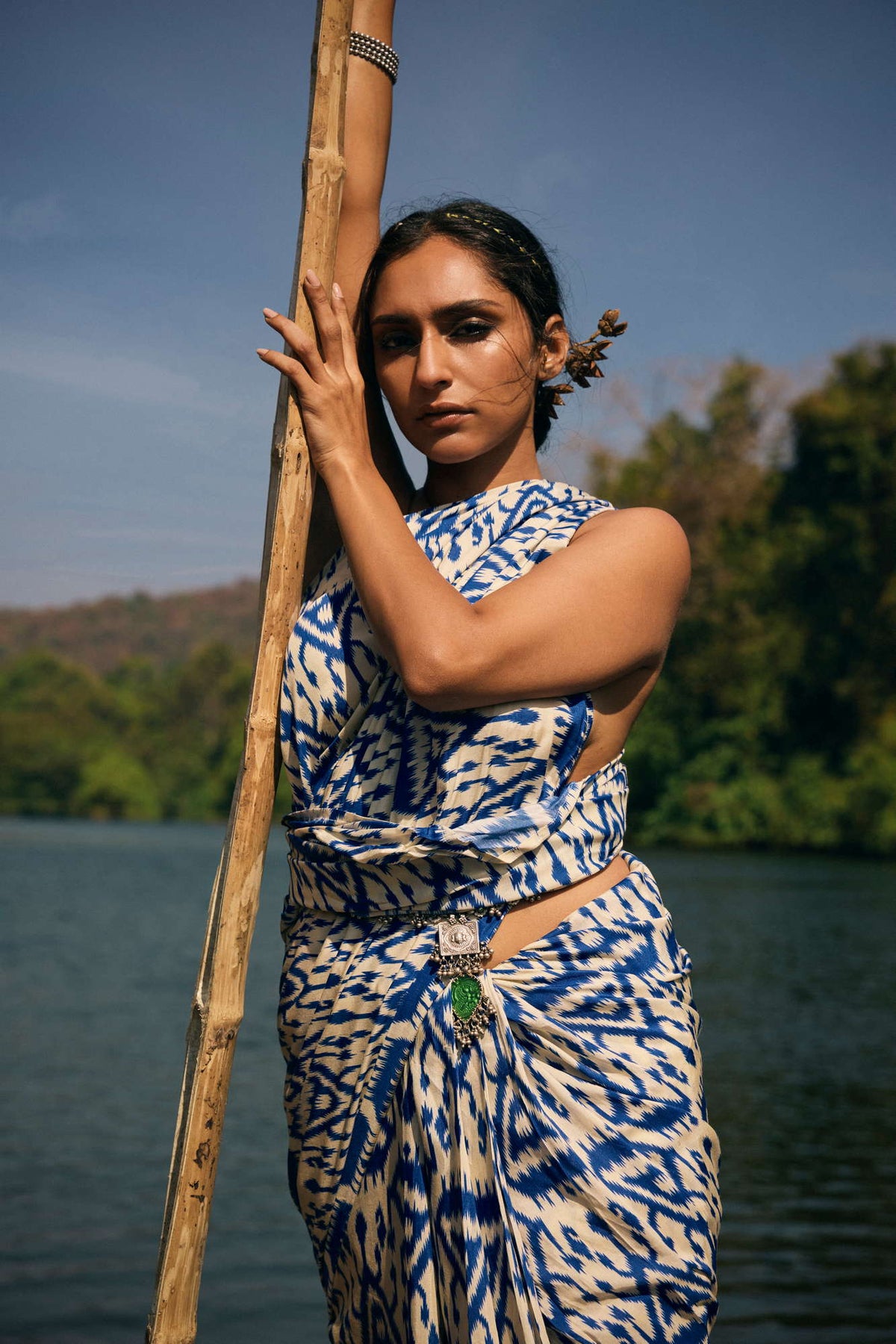 trueBrowns Blue White Muslin Ikat Ready to Wear Saree | Grocsy