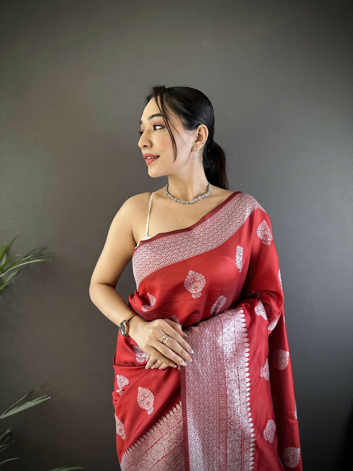 Joban Fashion Maroon Floral Motifs Soft Silk Banarasi Saree | Grocsy