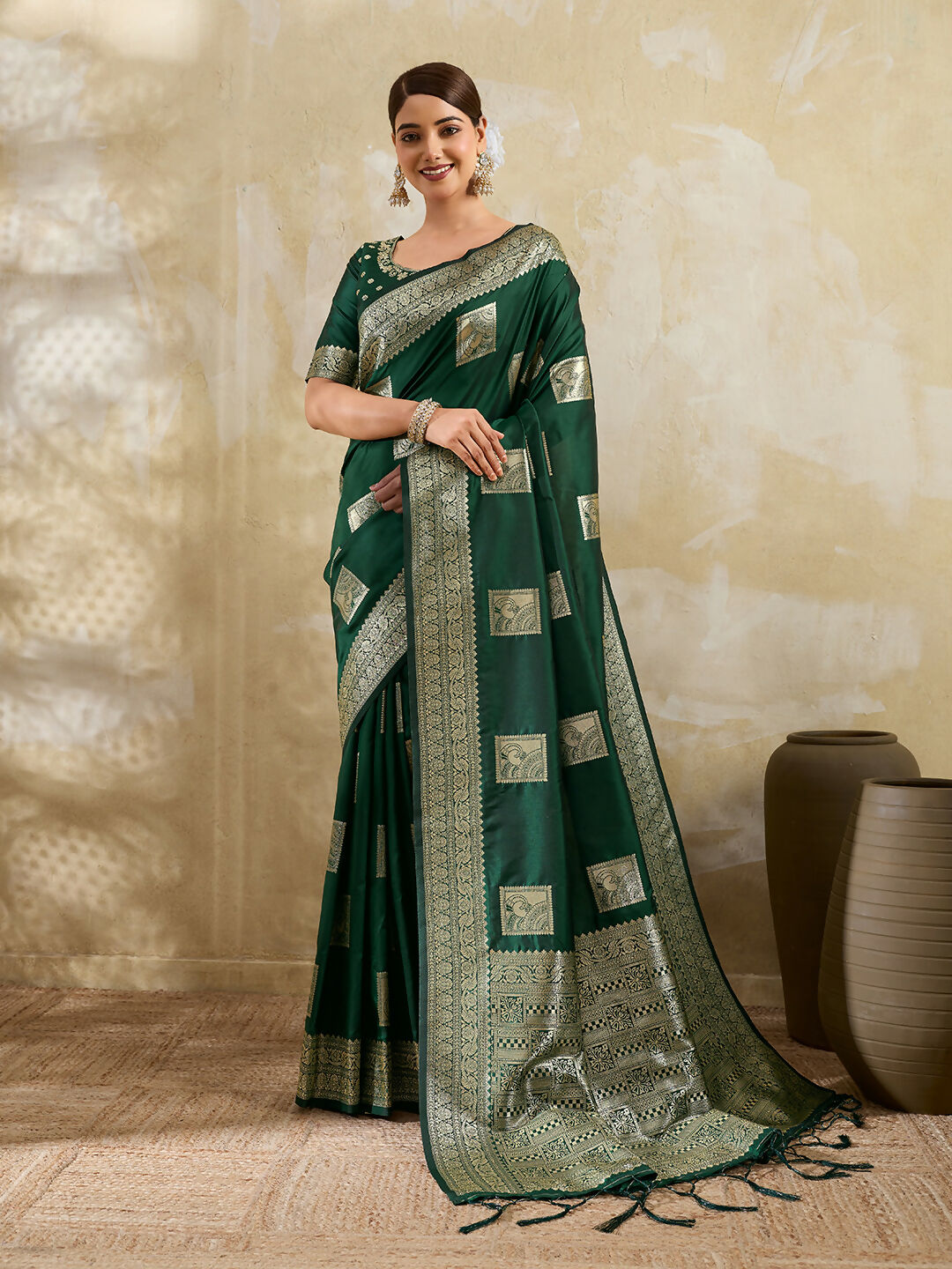 Shree Shyam Fashion Dark Green Silk Blend Saree | Grocsy