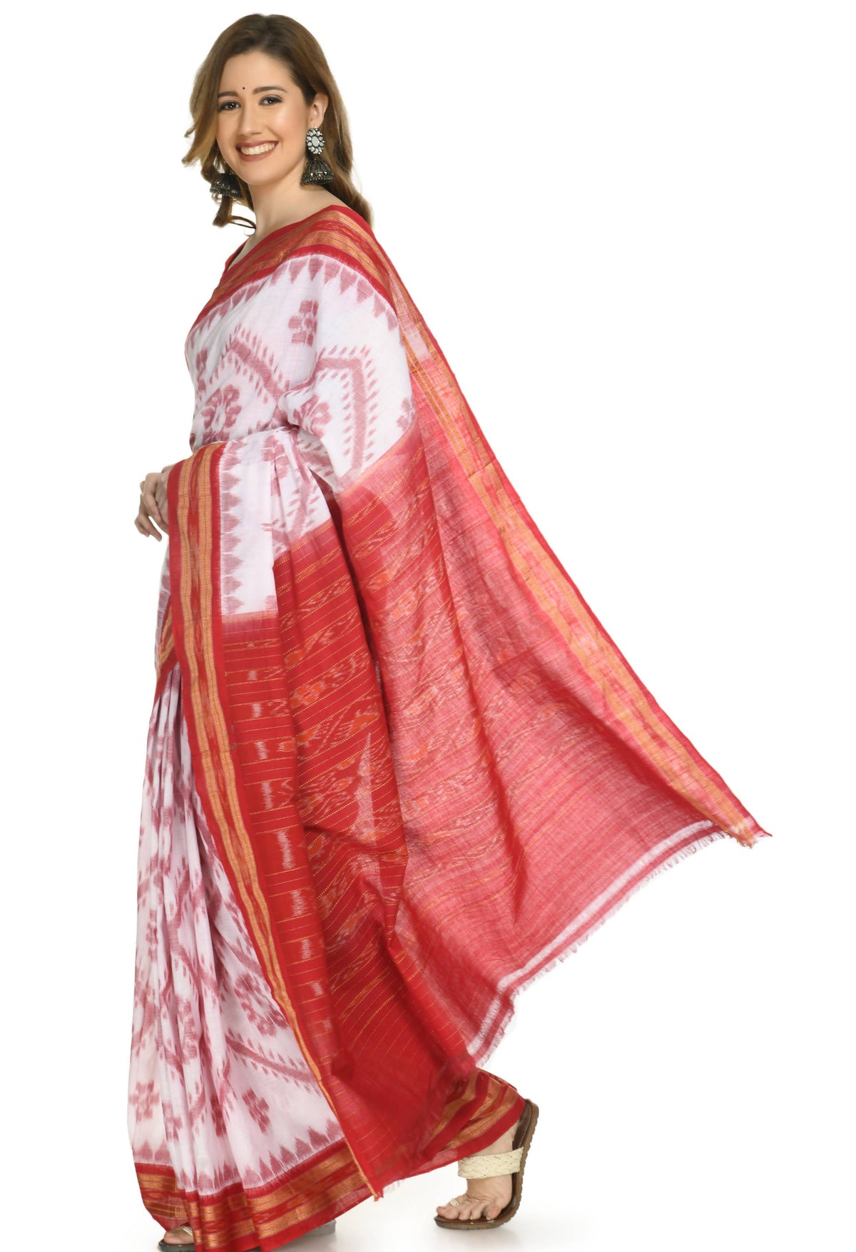 Vamika Sambalpuri Ikat Cotton Dehabandha Badafula White & Red Saree | Grocsy
