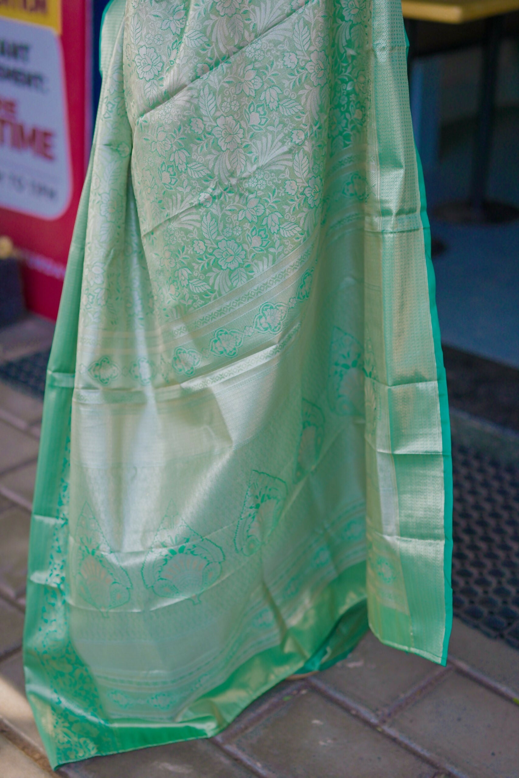 Prime Volt Bridal Kanchipuram Silk Saree with Rich Zari Weaving & Contrast Border-Green | Grocsy