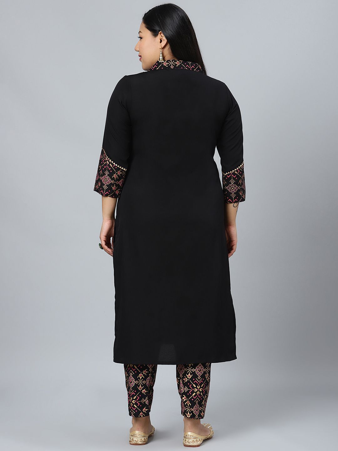 Sztori Plus Size Geometric Printed Shirt Collar Straight Kurta With Trousers | Grocsy