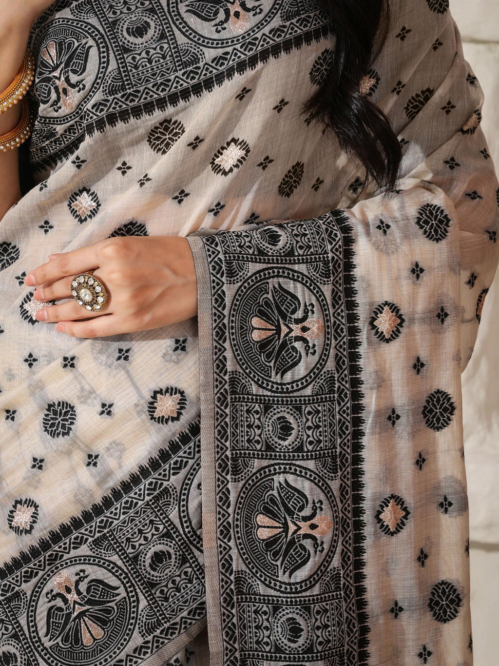 Shree Shyam Fashion Linen Cotton Black & Cream Saree | Grocsy