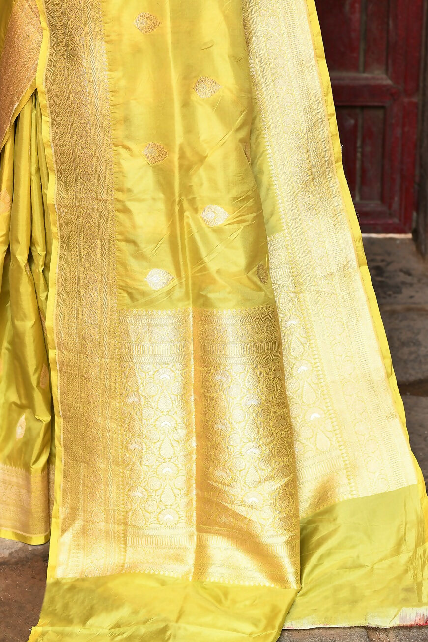 Joban Fashion Yellow Pure Katan Pure Handloom Banarasi Silk Saree | Grocsy