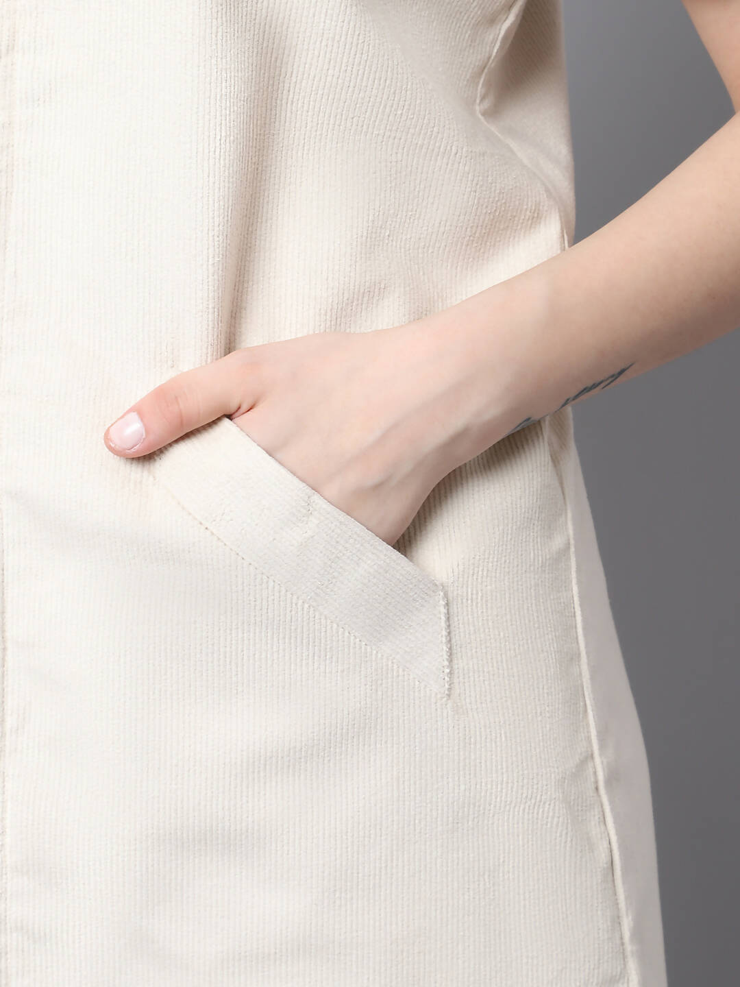 Even Apparels White Polywool Open Front Corduroy Women's Long Coat | Grocsy