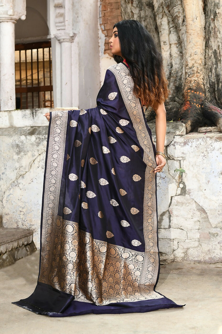 Joban Fashion Navy Blue Pure Katan Pure Handloom Banarasi Silk Saree | Grocsy