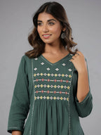 Juniper Women Green Seer Sucker Embroidered High Slit Kurta | Grocsy