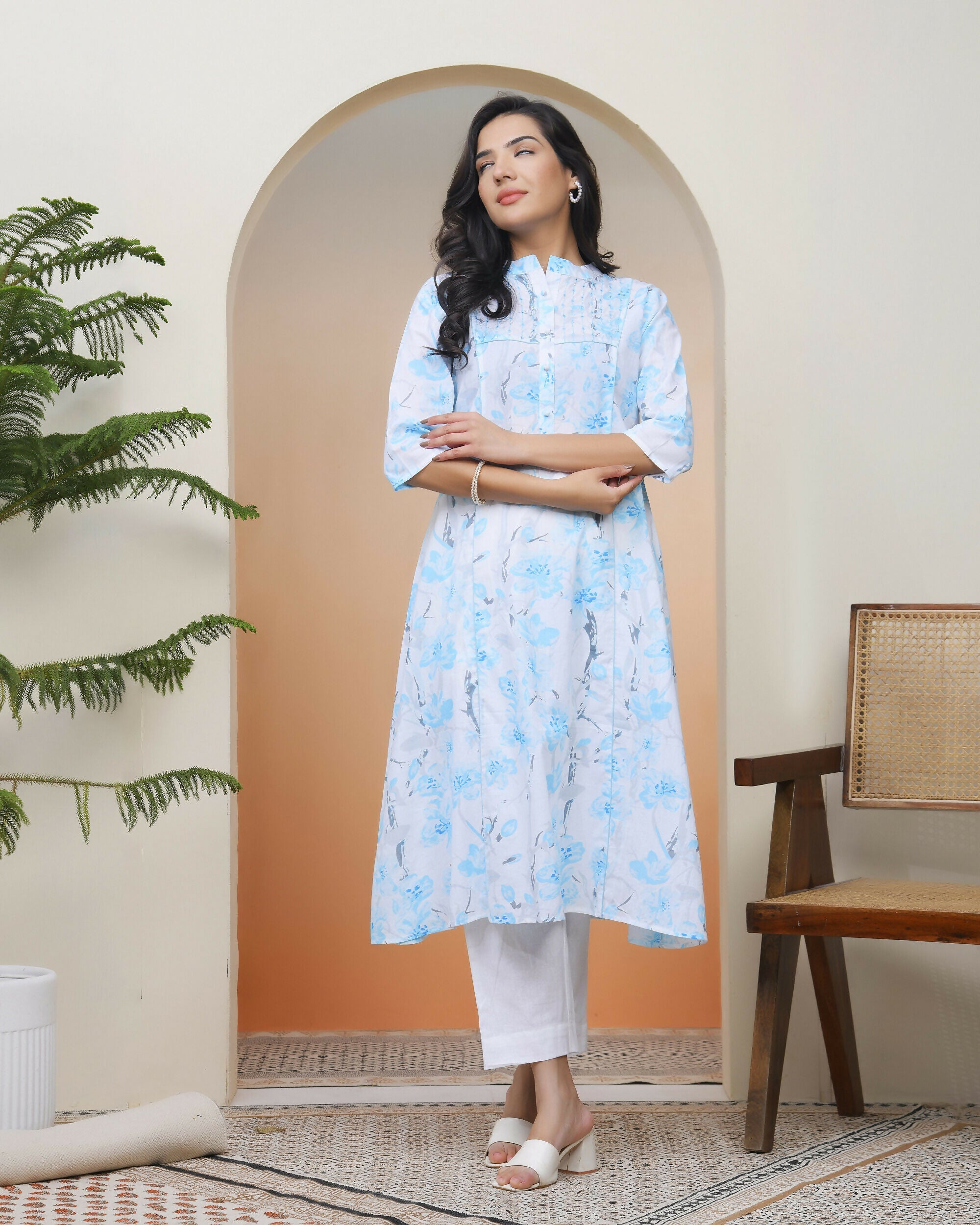 Vaasva Women White Floral Cotton Printed Flare Kurti With Pant | Grocsy