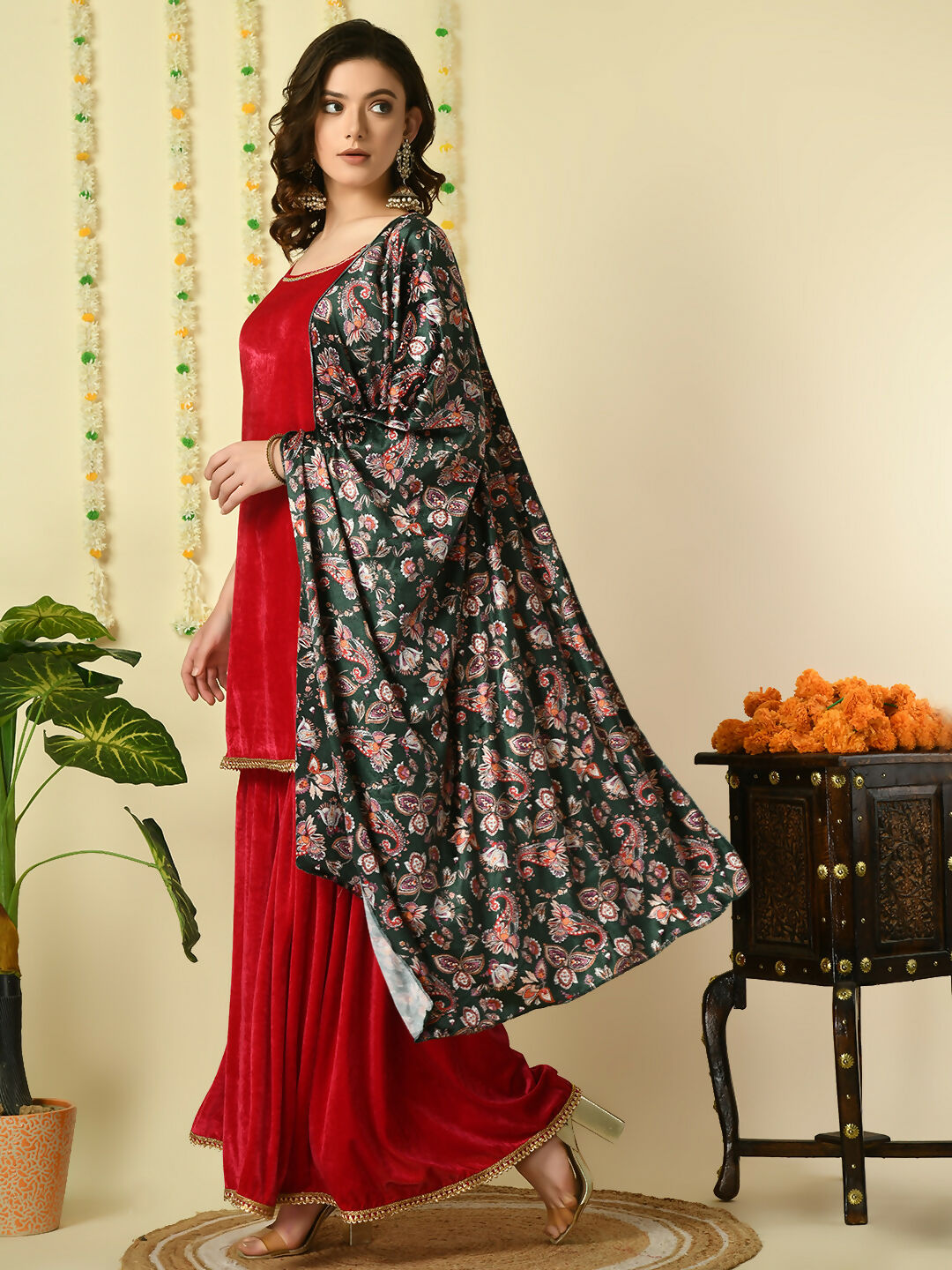 Myshka Women's Pink Velvet Kurti & Sharara With Dupatta Party Sets | Grocsy