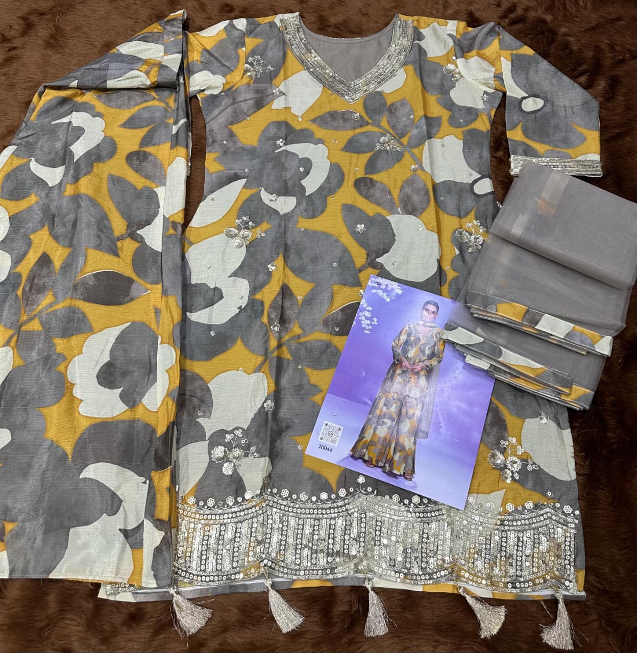 Aarshi Fashions Grey Floral Print Full Stitched Palazzo Suits | Grocsy