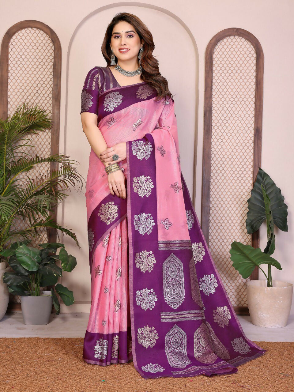 Teeya Creation New Trendy Wedding Wear Banarasi Silk Saree-Pink | Grocsy