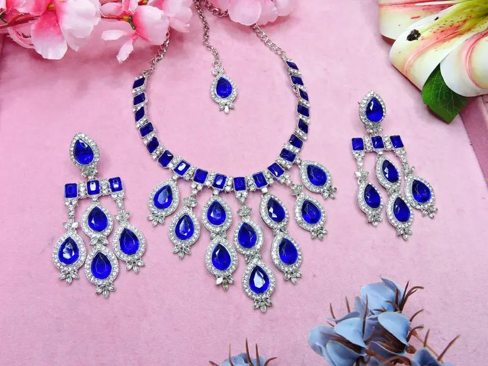 Jewel City Teardrop Bridal Necklace Set with Earrings & Maang Tikka - Ethnic Wedding Jewelry for Brides & Parties | Grocsy