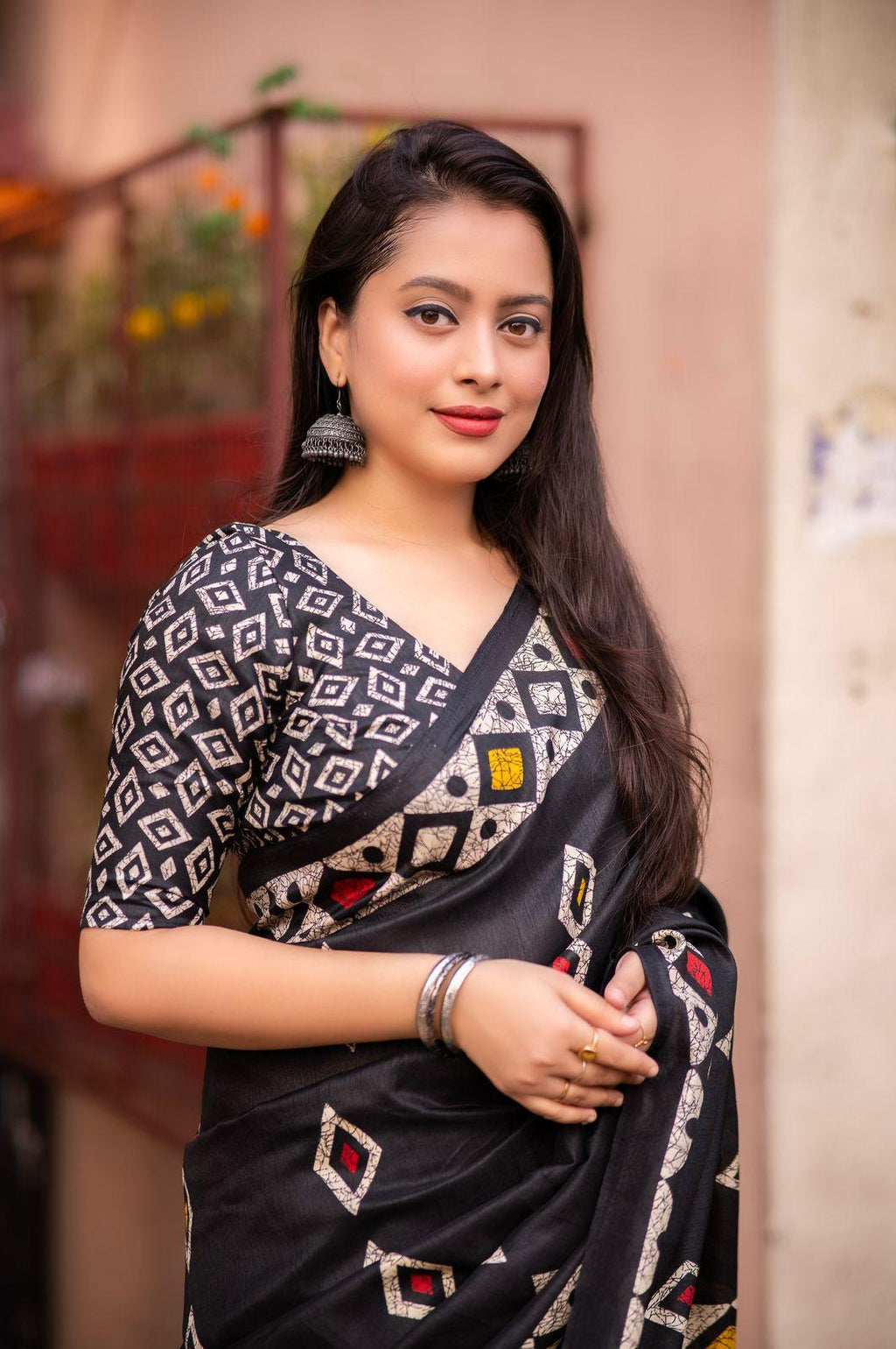 Black Silk Blend Ethnic Motifs Saree with Unstitched Blouse - A2M | Grocsy