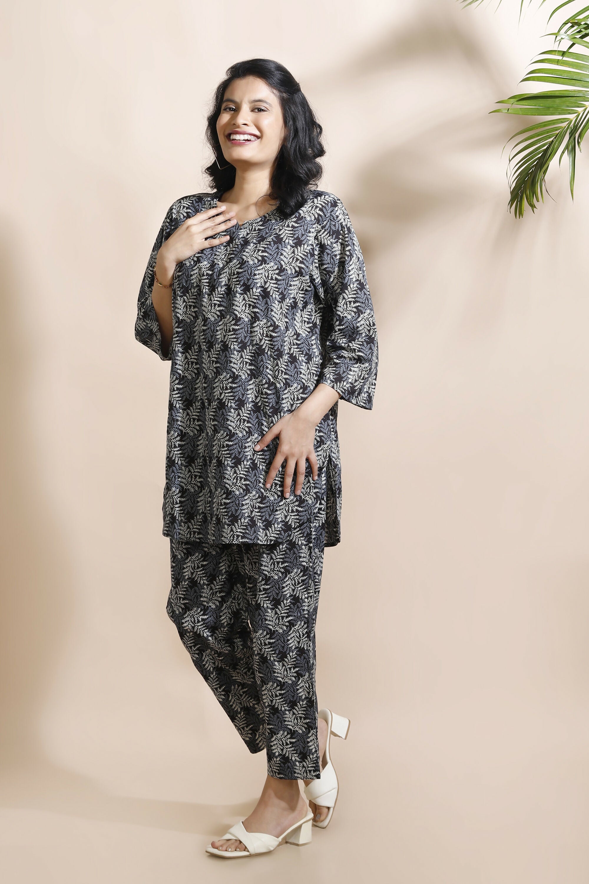 Breathables Abstract Cotton Co-Ord Set – Black | Grocsy