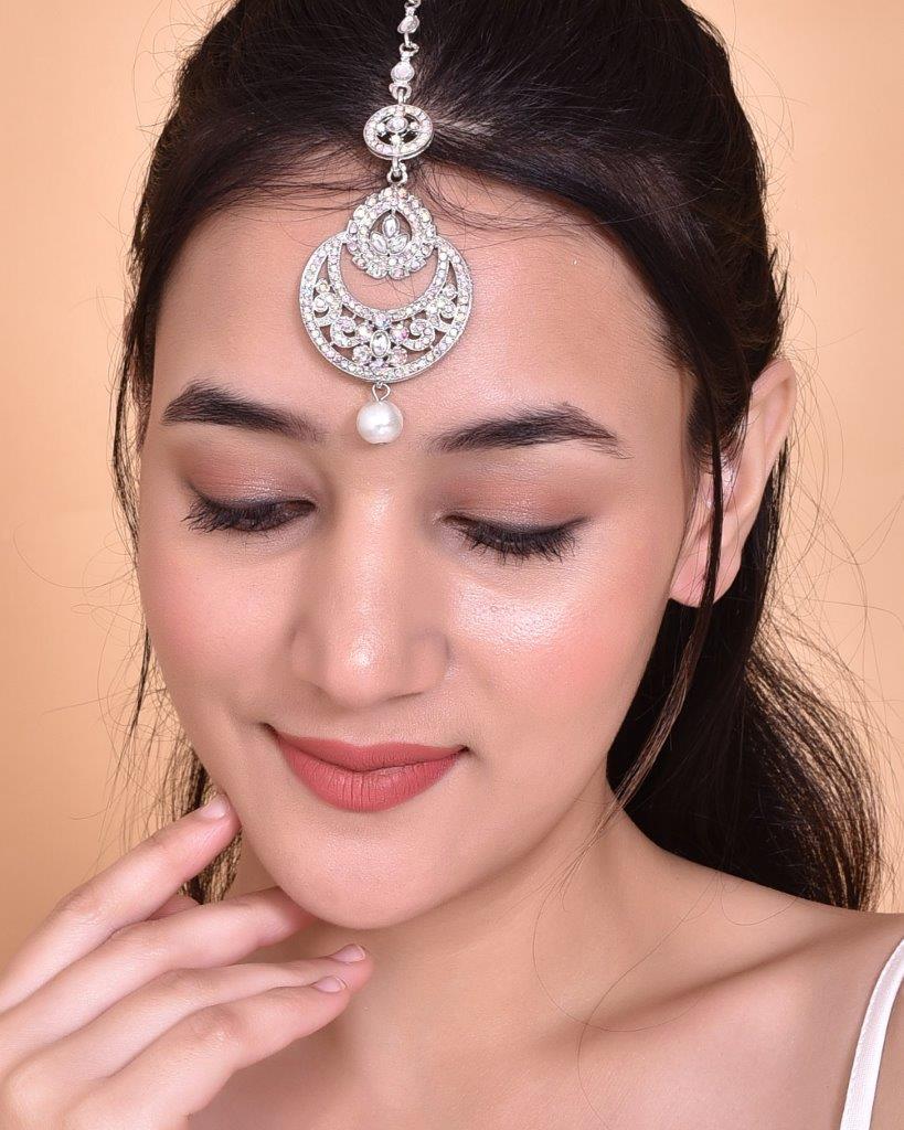 VOJ Silver Plated White AD-Studded Handcrafted Maang Tikka | Grocsy