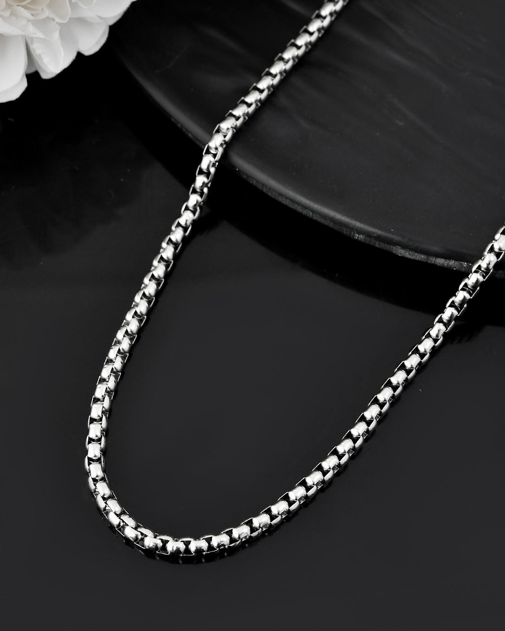 VOJ Men Stainless Steel Silver-Plated Minimal Chain | Grocsy